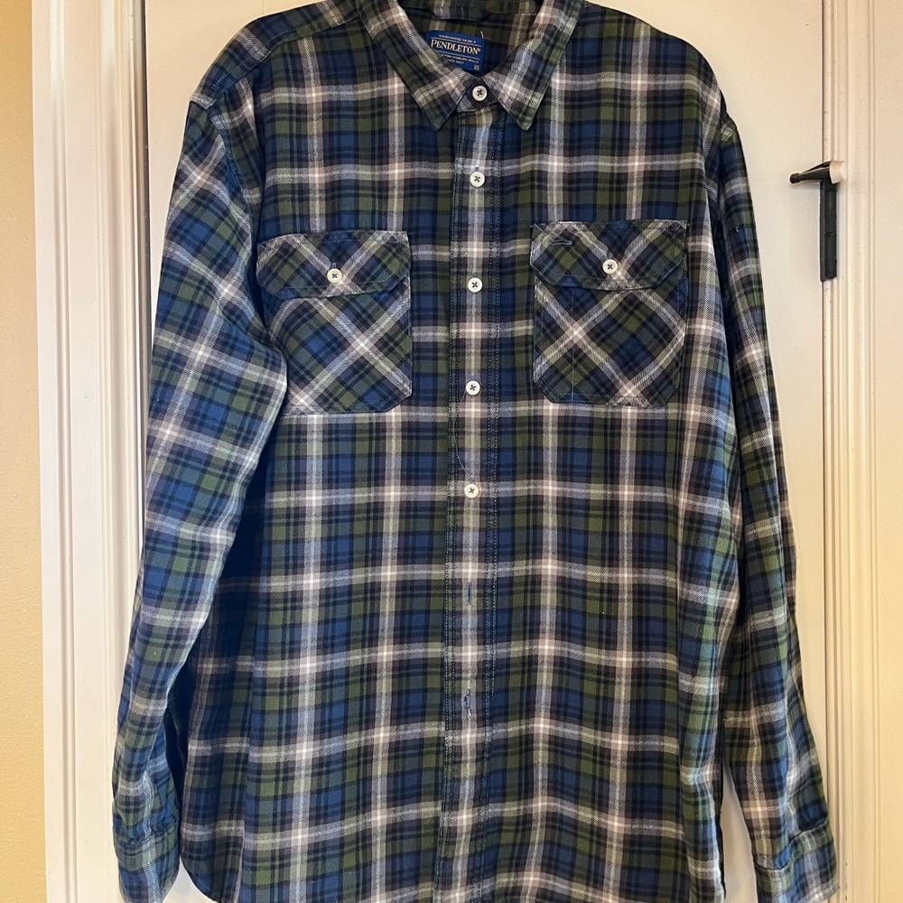 Pendleton Blue and Green Casual Button Down Shirt